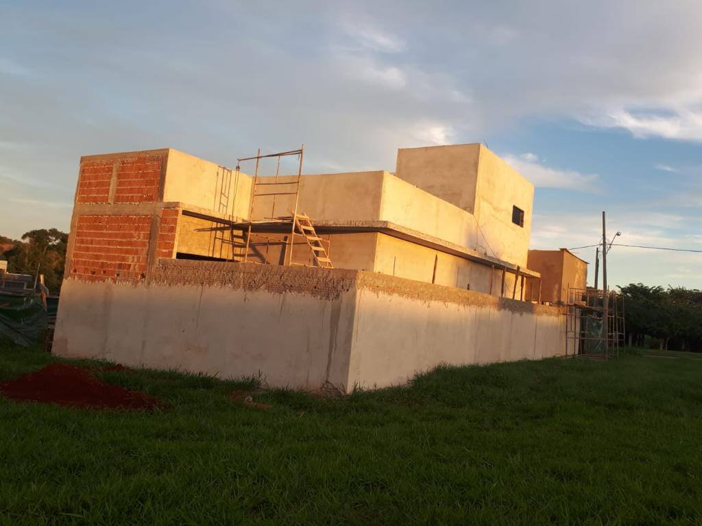 Obra condominio em Londrina zona Leste - JAK Construtora